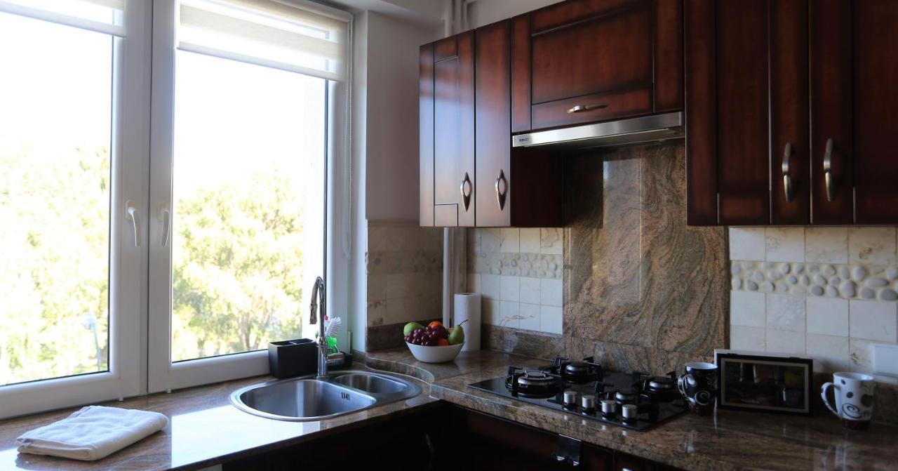 Apartament Mgm Karmelicka Варшава Екстериор снимка